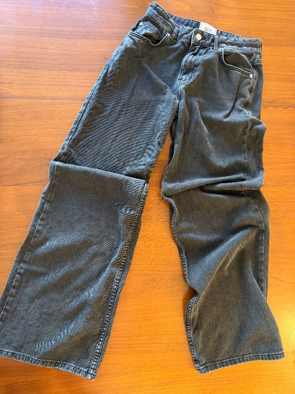 BDG faded black jeans - size 27